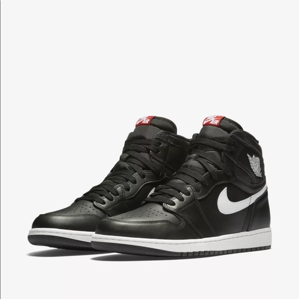 AIR JORDAN 1